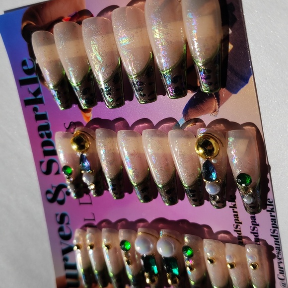 Handmade Press on nails - Picture 3 of 4